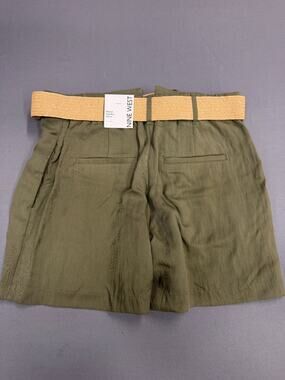 NEW Nine West High Waisted pleated Green Olive Belt pockets Shorts Sz Small